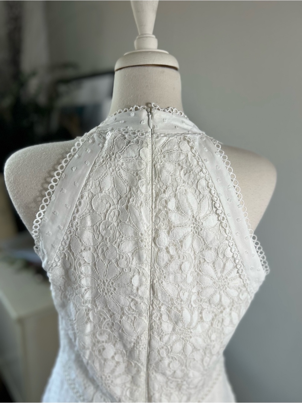 Taylor White Lace & Swiss Dot Kerchief Hem Halter Dress Size 14 - Picture 5 of 11